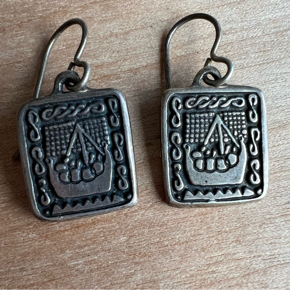 Artisan 925 Sterling silver earrings boat motifs on hooks